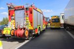 VU PKW/PKW - 1 Pers eingeschlossen - Fahrzeugbrand